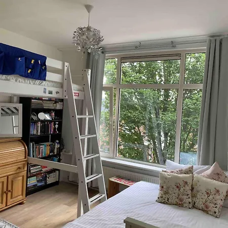 Apartman Steps To The Harbour, Steps To The Beach! Hága