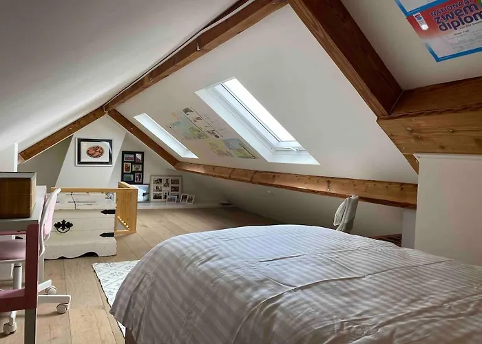 Steps To The Harbour, Steps To The Beach! Apartman