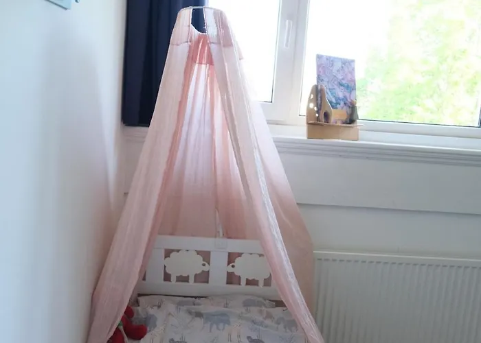 Steps To The Harbour, Steps To The Beach! Apartman *